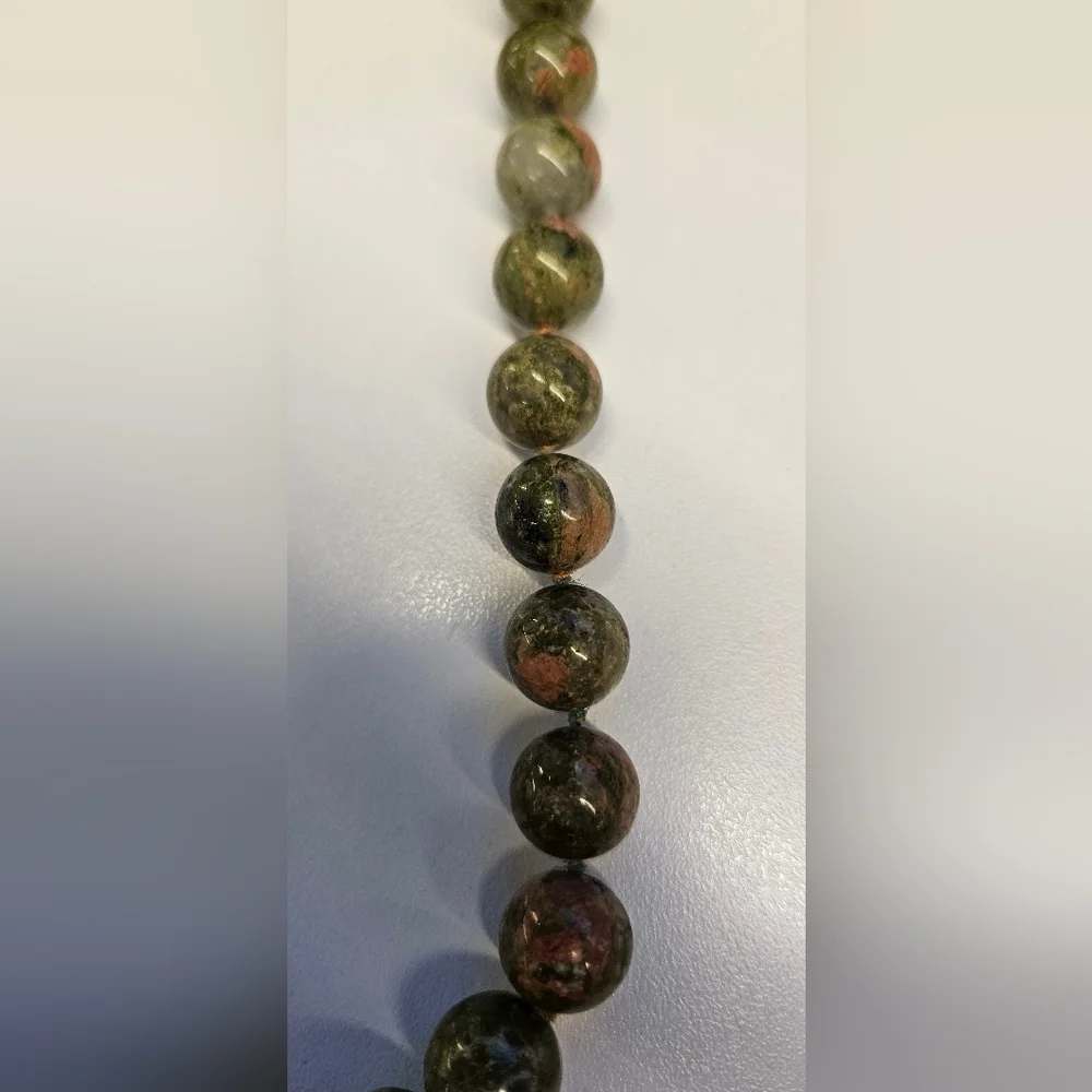 ORANGE AND GREEN UNADITE EPIDOTE BEADED NECKLACE